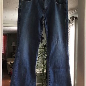 Levi’s Bootcut (women’s)